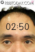 いつも2:50を指している意味不明モードも……江頭2:50のiPhoneアプリ なぜか常に2：50を指している時計!?