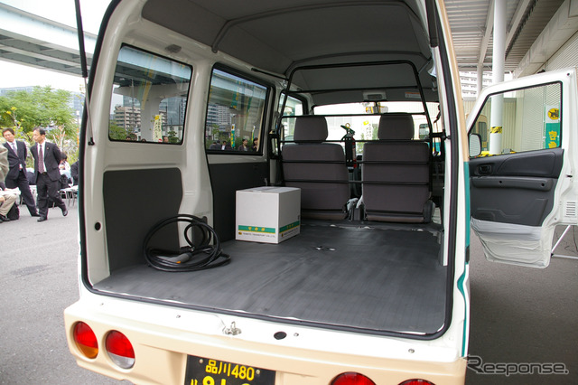 実証試験をおこなうEV集配車
