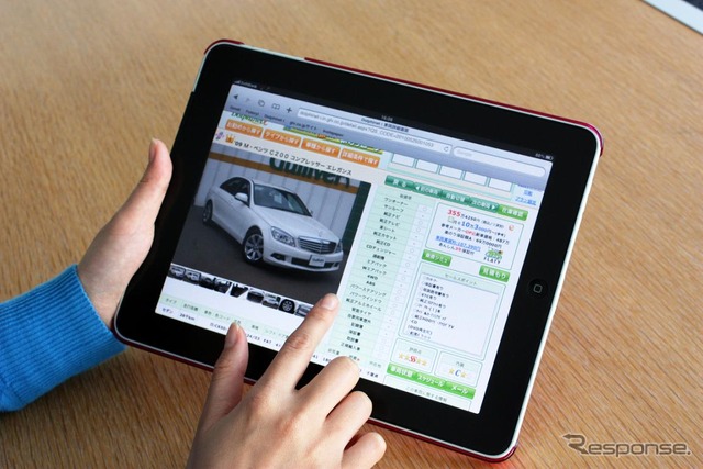 iPadを用いた提案活動も行う
