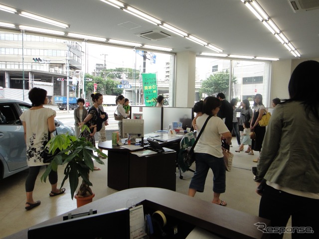 主婦向けモデル店舗の見学会