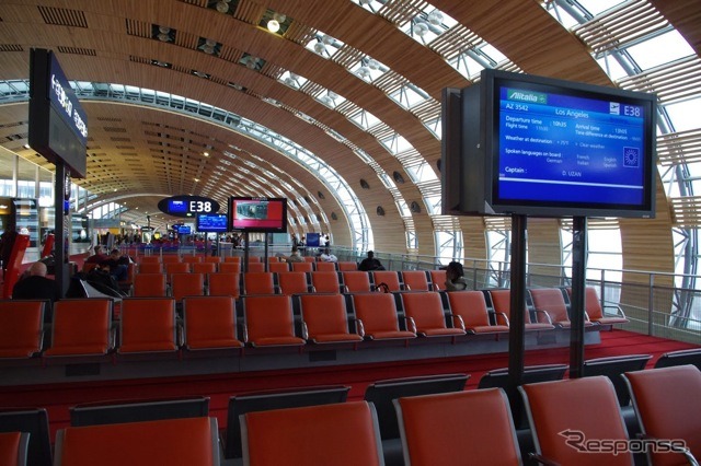 パリ、シャルルドゴール国際空港
