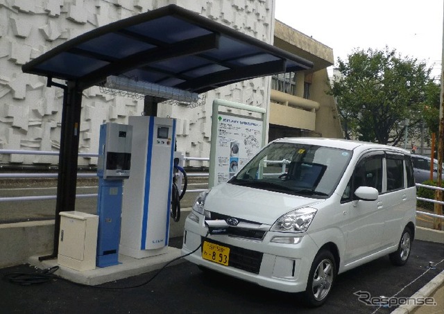 カーステーション(急速充電器あり)