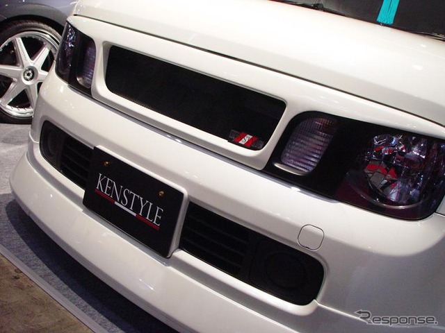 【オートギャラリー2003】日産『キューブ』が凛々しく変身