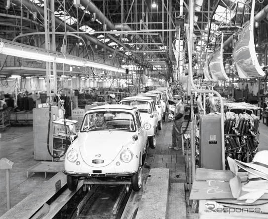 群馬製作所本工場 スバル360の生産ライン（1961年）