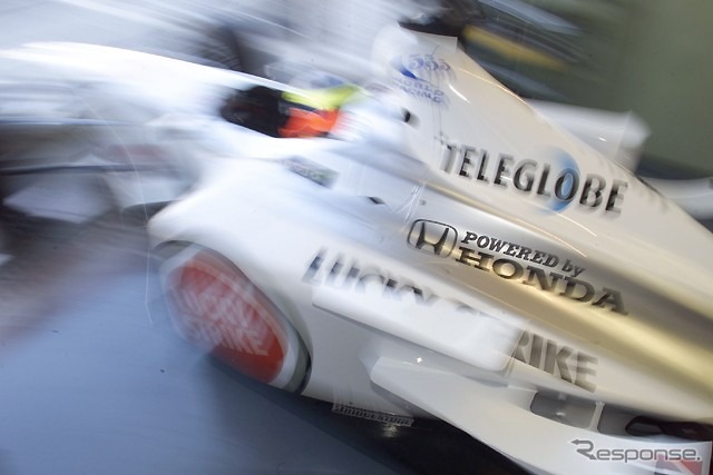 「来年は夏休みとるぞ!」---F1で金曜日に盛り上がる