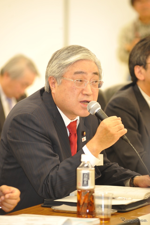 池口国交副大臣　長妻前厚労相