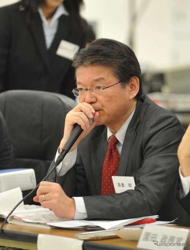 池口国交副大臣 長妻前厚労相