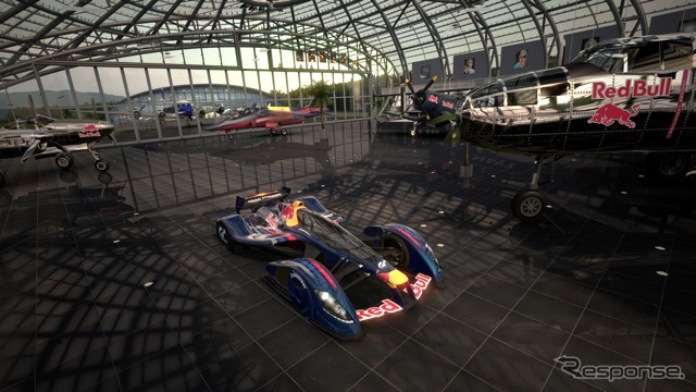 レッドブルの“本拠地”、ハンガー7で。（C）Sony Computer Entertainment Inc. Manufacturers, cars, names, brands and associated imagery featured in this game in some cases include trademarks and/or copyrighted materials of their respective owners. All rights reserved. Any depiction or recreation of real world locations, entities, businesses, or organizations is not intended to be or imply any sponsorship or endorsement of this game by such party or parties.