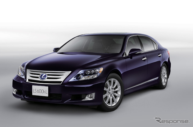 レクサスの高級ハイブリッド車 写真：LS600hL