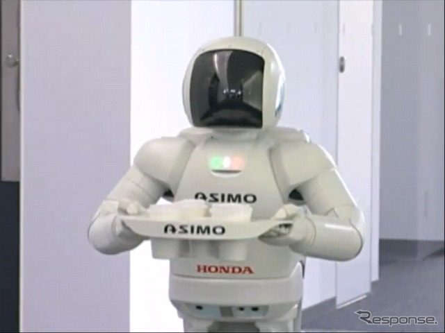 ASIMO、10年の歩みを紹介