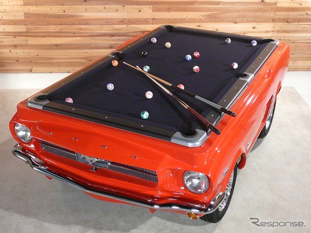 1965年型マスタング・プールテーブル