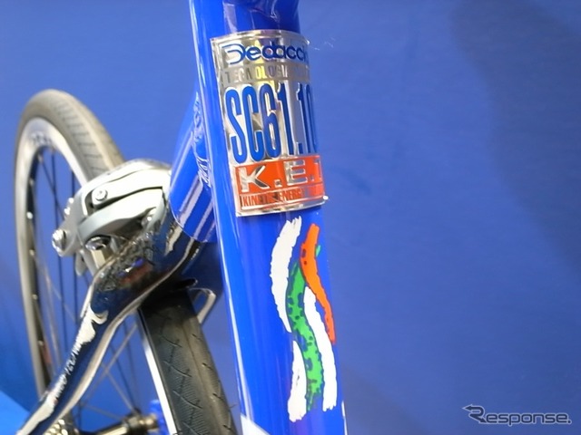 イタリアの自転車メーカーGIOS(ジオス)は「ジオスブルー」のバイクを展示