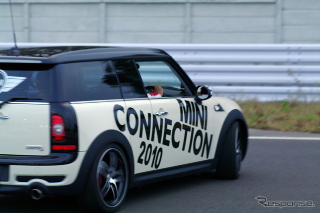 MINI CONNECTION 2010