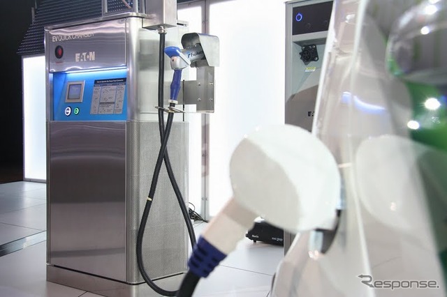 北米三菱は、充電施設の設置で家電量販店 最大手の「ベストバイ」や電気制御・配電 設備機器を手がける「イートンコーポレーシ ョン」と業務提携したことを発表