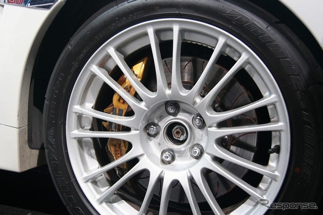 スバルブースに展示されたニュル仕様 インプレッサ WRX STI 4ドア