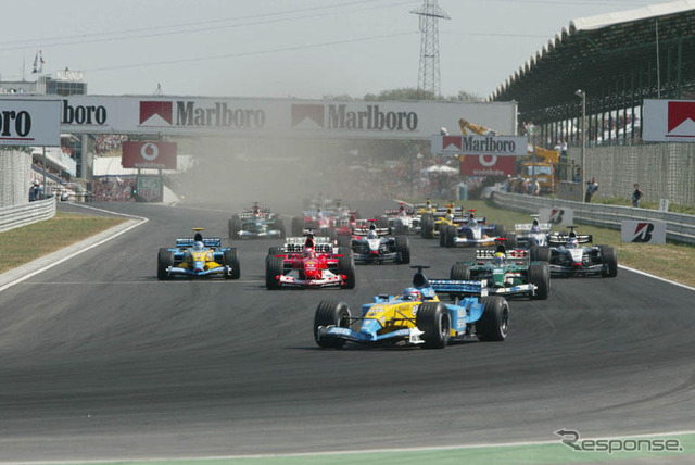 【F1ハンガリーGP写真蔵】最年少優勝アロンソにチームも熱狂