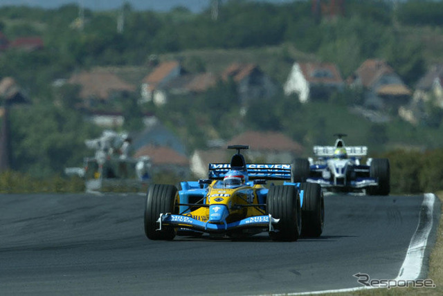 【F1ハンガリーGP写真蔵】最年少優勝アロンソにチームも熱狂