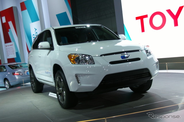 トヨタ RAV4 EV