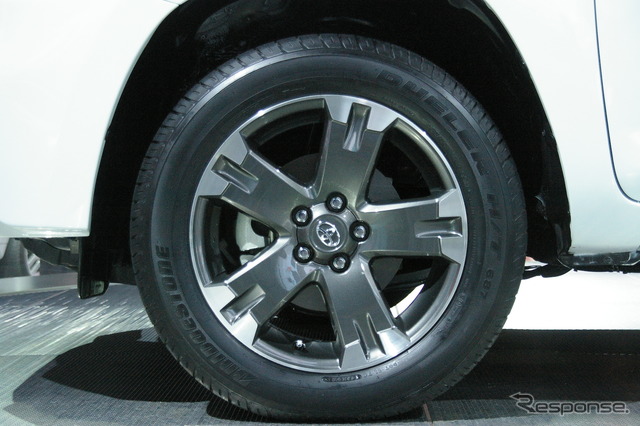 トヨタ RAV4 EV
