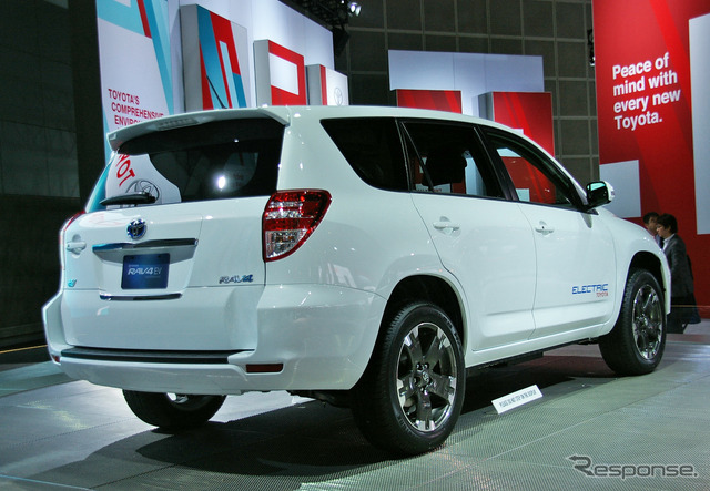 トヨタ RAV4 EV