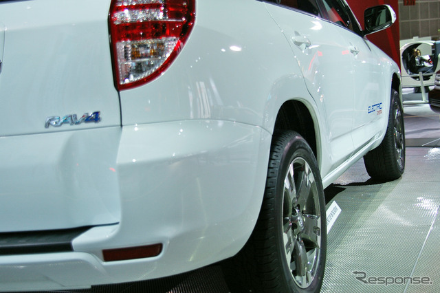 トヨタ RAV4 EV