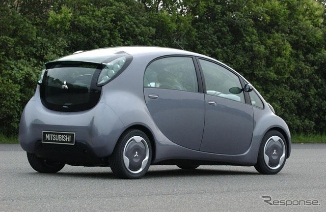 【フランクフルトショー2003出品車】三菱『i』の国内投入は05年