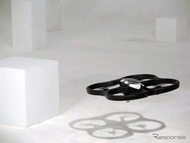 AR. Drone（エイアールドローン）
