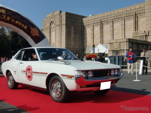 当然トヨタ車も。初代のセリカ1600GT
