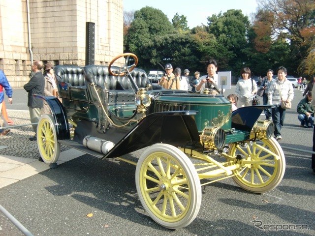 これもトヨタ博物館からの出展。スタンレー・スチーマーモデルE2。蒸気自動車である