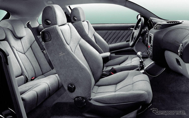 【フランクフルトショー2003出品車】アルファ『GT』量産型…ベルトーネ作