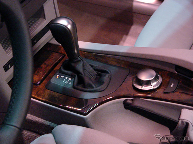 【新型BMW『5シリーズ』写真蔵】思わず振り返るスタイリング