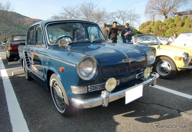 とても珍しい日野コンテッサ900もシングルナンバー