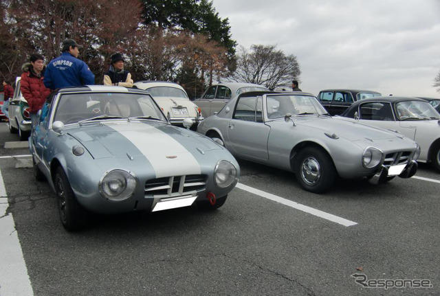 シングルナンバー以外も含めトヨタスポーツ800は3台が参加