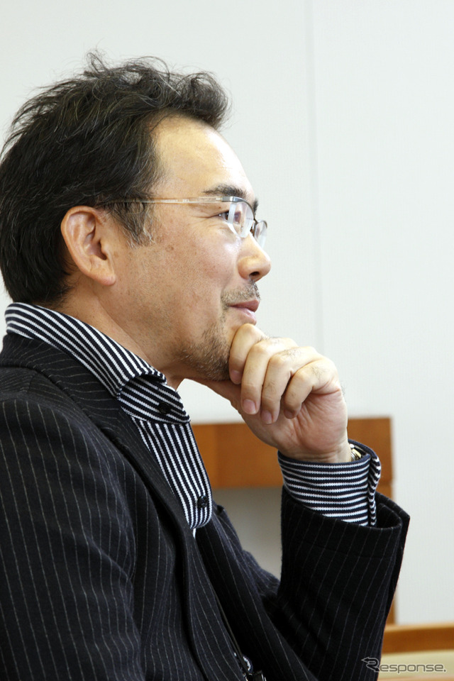 GRMNとG'sの企画・開発をとりまとめるスポーツ車両統括部グループ長 沖野和雄氏