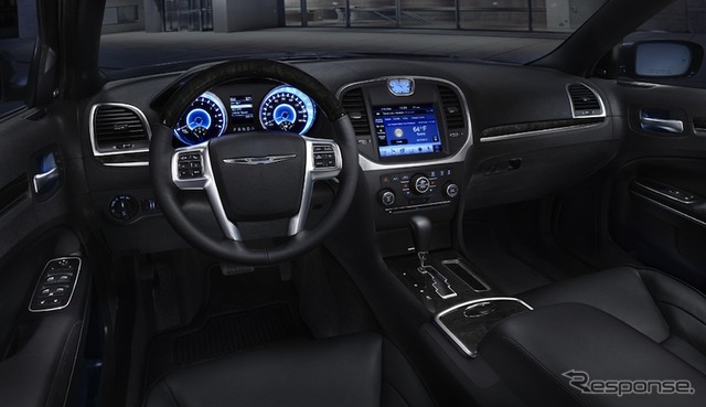 新型300(日本名:300C)