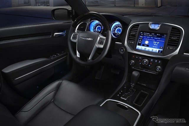 新型300(日本名:300C)
