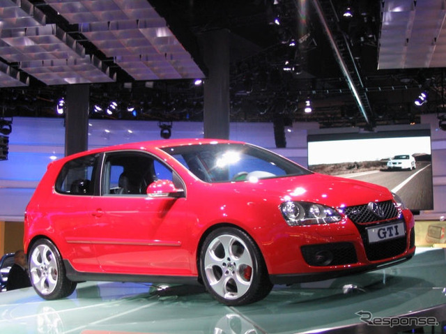 【フランクフルトショー2003写真蔵】これが第5世代のGTIだ…VW『ゴルフ』