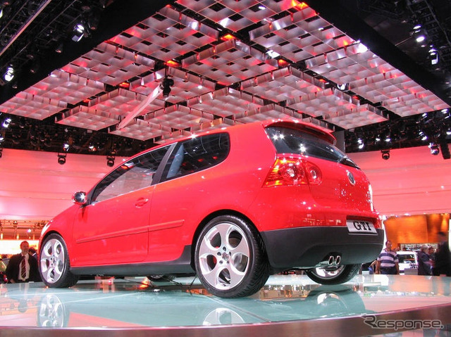【フランクフルトショー2003写真蔵】これが第5世代のGTIだ…VW『ゴルフ』