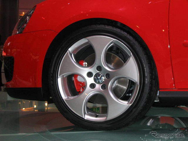 【フランクフルトショー2003写真蔵】これが第5世代のGTIだ…VW『ゴルフ』