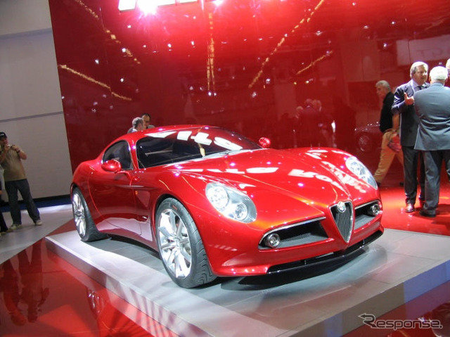 【フランクフルトショー2003写真蔵】もっとも美しい---アルファ『8Cコンペティツォーネ』
