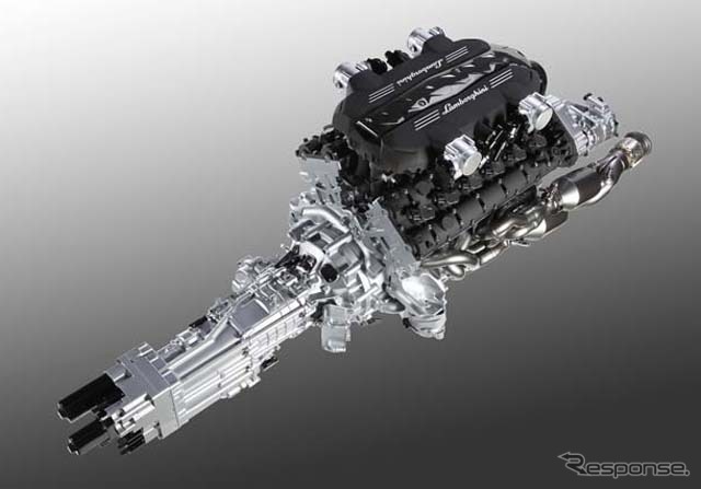 新型車に搭載されるV12エンジンと新開発のトランスミッション