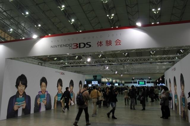 【Nintendo World 2011】いよいよ開幕!3DSの初体験に1000人以上の行列 【Nintendo World 2011】いよいよ開幕!3DSの初体験に1000人以上の行列