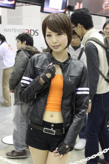 【Nintendo World 2011】『リッジレーサー3D』とリアル永瀬麗子 【Nintendo World 2011】『リッジレーサー3D』とリアル永瀬麗子