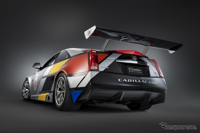 CTS-Vクーペのレースカー
