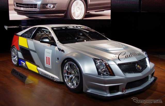 CTS-Vクーペのレースカー