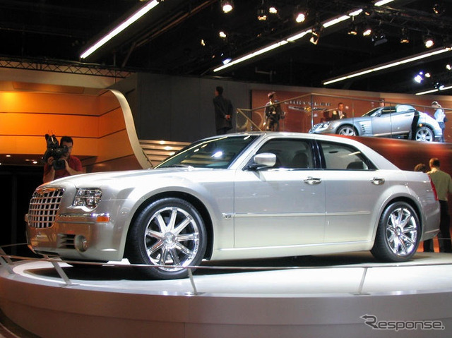 【フランクフルトショー2003速報】B-BOY御用達、クライスラー『300C』