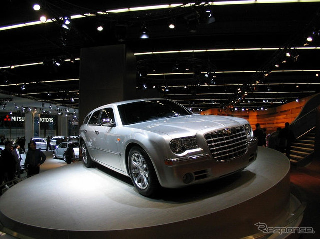 【フランクフルトショー2003速報】B-BOY御用達、クライスラー『300C』