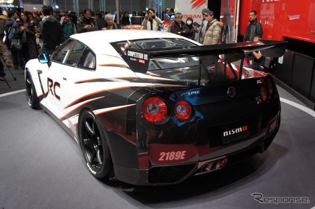 NISMO、レース専用車両「GT-R RC」を発売