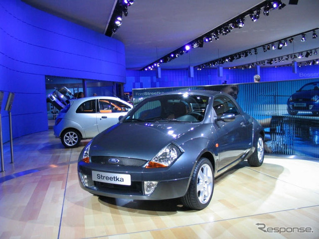 【フランクフルトショー2003ブースレポート】欧州でかなりの存在感---フォード