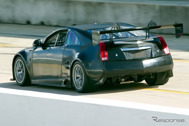 CTS-Vクーペのレースカー